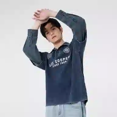 Lee Cooper T