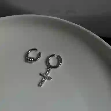 素 韩系十字架银色两件套假免打孔设计感无耳洞 合金 耳夹 女款