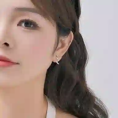 S925