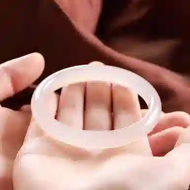 【高品质】 爱丽丝珠宝 白月光 新中式优雅古风旗袍 古香古色显白水润镯手饰 玉髓 手镯 女