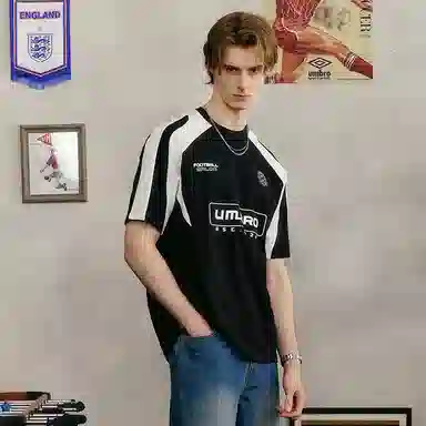 Umbro Retro Badge T-Shirt