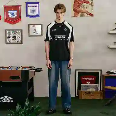 Umbro Retro Badge T-Shirt