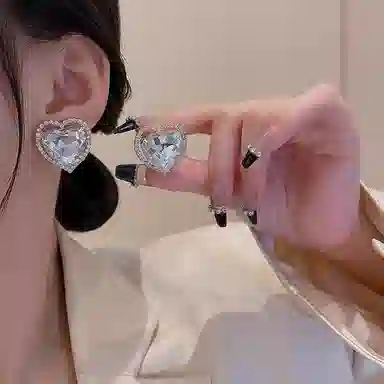 彤彤兔 超闪 爱心 树脂 合金 耳环 女款