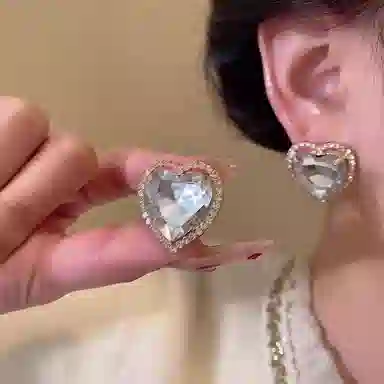 彤彤兔 超闪 爱心 树脂 合金 耳环 女款