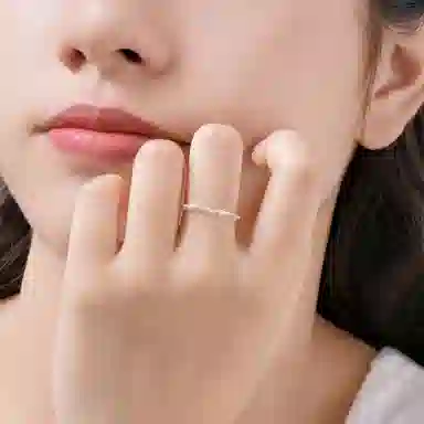 S925