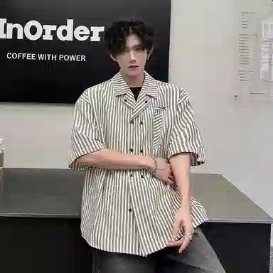 Fakeyoung