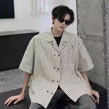 Fakeyoung