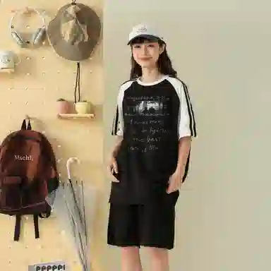 LIVINGTOWN T