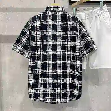 URBAN AUTHENTIC