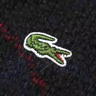 LACOSTE V