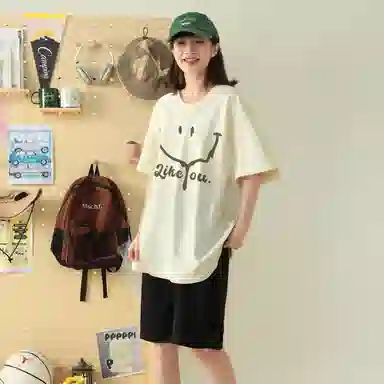 LIVINGTOWN T