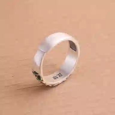 999