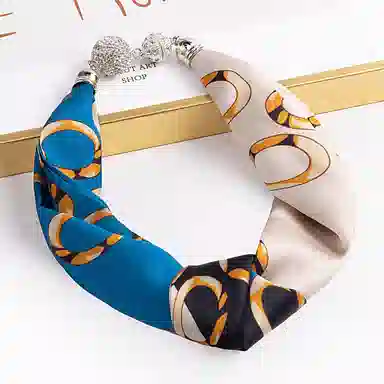 上海故事 百搭时尚磁扣气质多用吊坠锁骨链小领巾  丝巾 女款