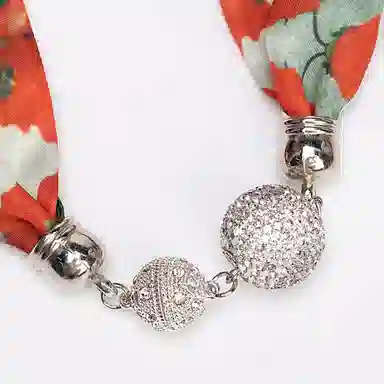 上海故事 百搭时尚磁扣气质多用吊坠锁骨链小领巾  丝巾 女款