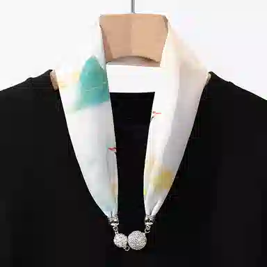 上海故事 百搭时尚磁扣气质多用吊坠锁骨链小领巾  丝巾 女款