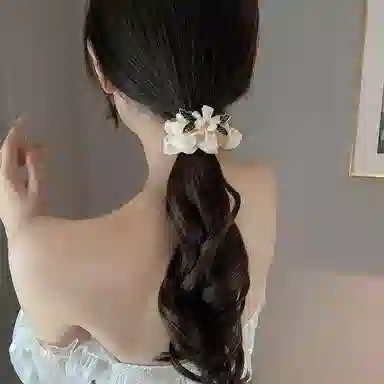 DAISY BEAUTY