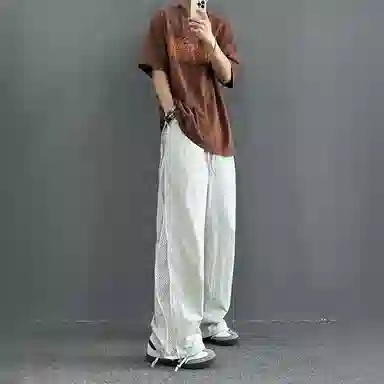 冰飞 美式复古高街机能风简约基础款手绘字母图案立体胶印宽松舒适侧边网眼拉链设计伞兵裤凉爽透气慵懒工装冰丝直筒休闲裤 男女同款