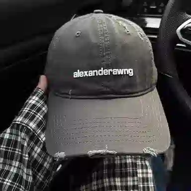 心水好物 字母 做旧破洞大头围显脸小宽帽檐大脸软顶 棉 鸭舌帽 男女同款情侣款