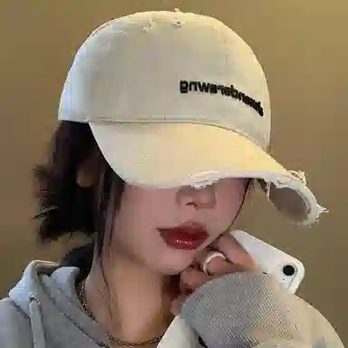 心水好物 字母 做旧破洞大头围显脸小宽帽檐大脸软顶 棉 鸭舌帽 男女同款情侣款