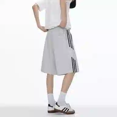 Fakeyoung