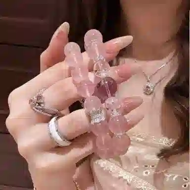 阿梵尼 桃花运 讨你欢心浪漫花语新中式国潮 甜蜜饰爱 轻奢小众设计 俏皮可爱百搭学院风 好运连连天然 粉水晶 手串 女款