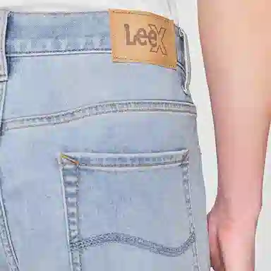 Lee