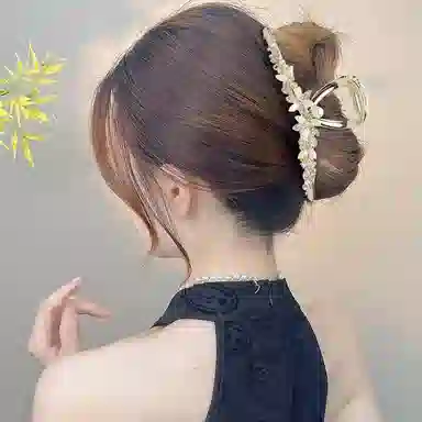 彤彤兔 镶钻花朵金属大抓夹精致甜美气质鲨鱼夹日韩高级感发饰 合金 发夹 女款