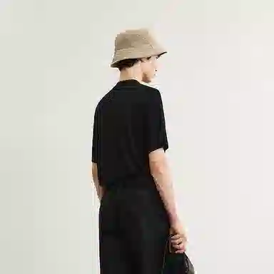 T 001