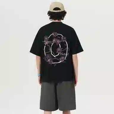 UNthemed T