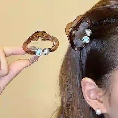 简应舒 椭圆发抓中号盘发抓夹后脑勺鲨鱼夹发饰 合金+仿钻 发夹 女款