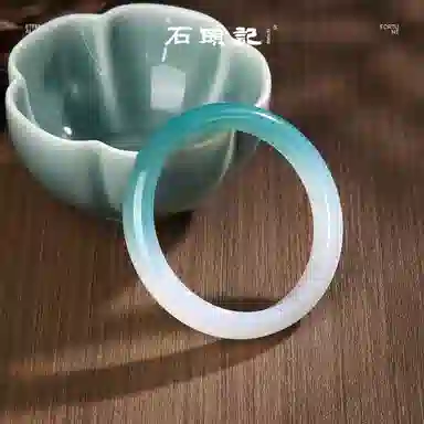 石头记 青山黛半白半绿 新中式国朝 古典宫廷风 温婉优雅小众设计 高级感 冰透礼盒款 玉髓 玉石手镯 女款