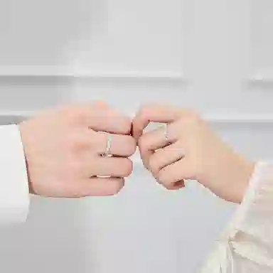 S925