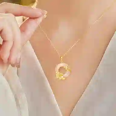 【花开富贵】中国黄金 珍·尚银 芙蓉平安扣 新中式好运连连招财纳福礼盒装 小众轻奢质感 盛放 妈妈 顺利美满 女友 礼盒装 玉髓 项链 女款