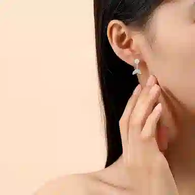 S925