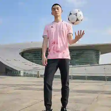 KELME V T