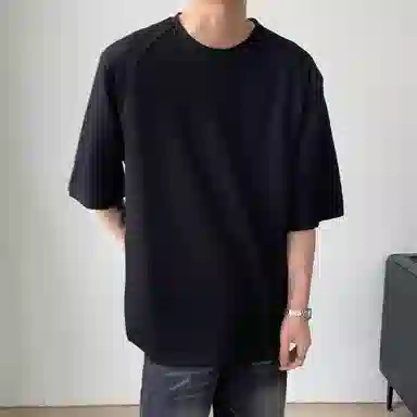 URBAN AUTHENTIC T