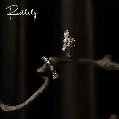RiotLILY