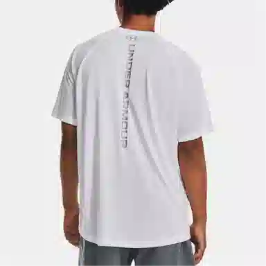 Under Armour T