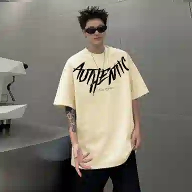 URBAN AUTHENTIC T