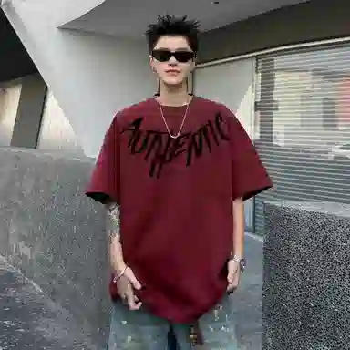 URBAN AUTHENTIC T