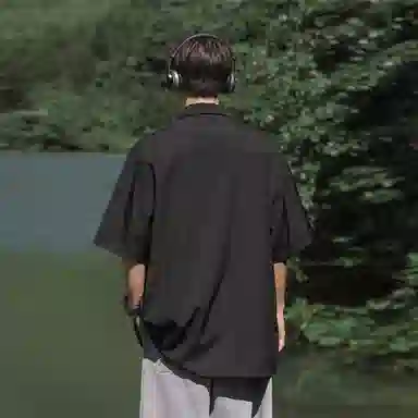 兰缪 美式复古高街风纯色基础款满天星宽松休闲日常百搭通勤学生党圆领重磅短袖衬衫 男女同款