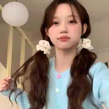 丹琴 甜心粉草莓大肠圈发可爱少女感扎发皮筋头绳丸子头早春甜美不伤发 布艺 发圈 女款