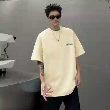 URBAN AUTHENTIC logoT