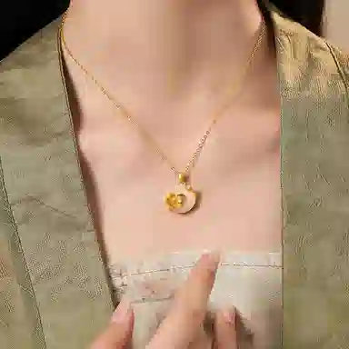 庆大福 杏花系列  平安扣新中式复古桃花荷花百搭高级感#好运 玉髓 玉石项链 女款