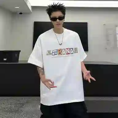 URBAN AUTHENTIC logoT