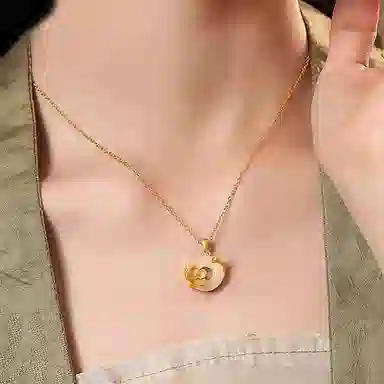 庆大福 杏花系列  平安扣新中式复古桃花荷花百搭高级感#好运 玉髓 玉石项链 女款