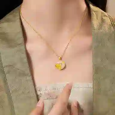 庆大福 桃花系列 十二花神平安扣小众设计感 新中式复古百搭高贵显气质#好运 玉髓 玉石项链 女款