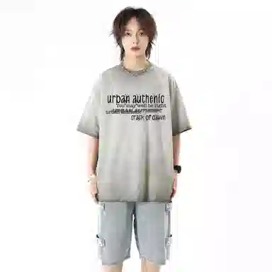 URBAN AUTHENTIC logoT