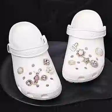 ZUOWEISHIJIA DIY crocs
