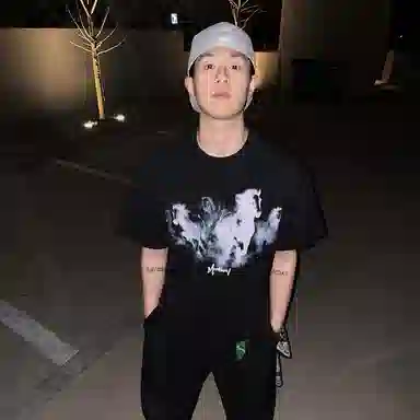 MOONWAV T